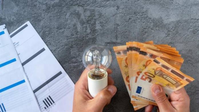 Financial planning and budgeting for property investment costs