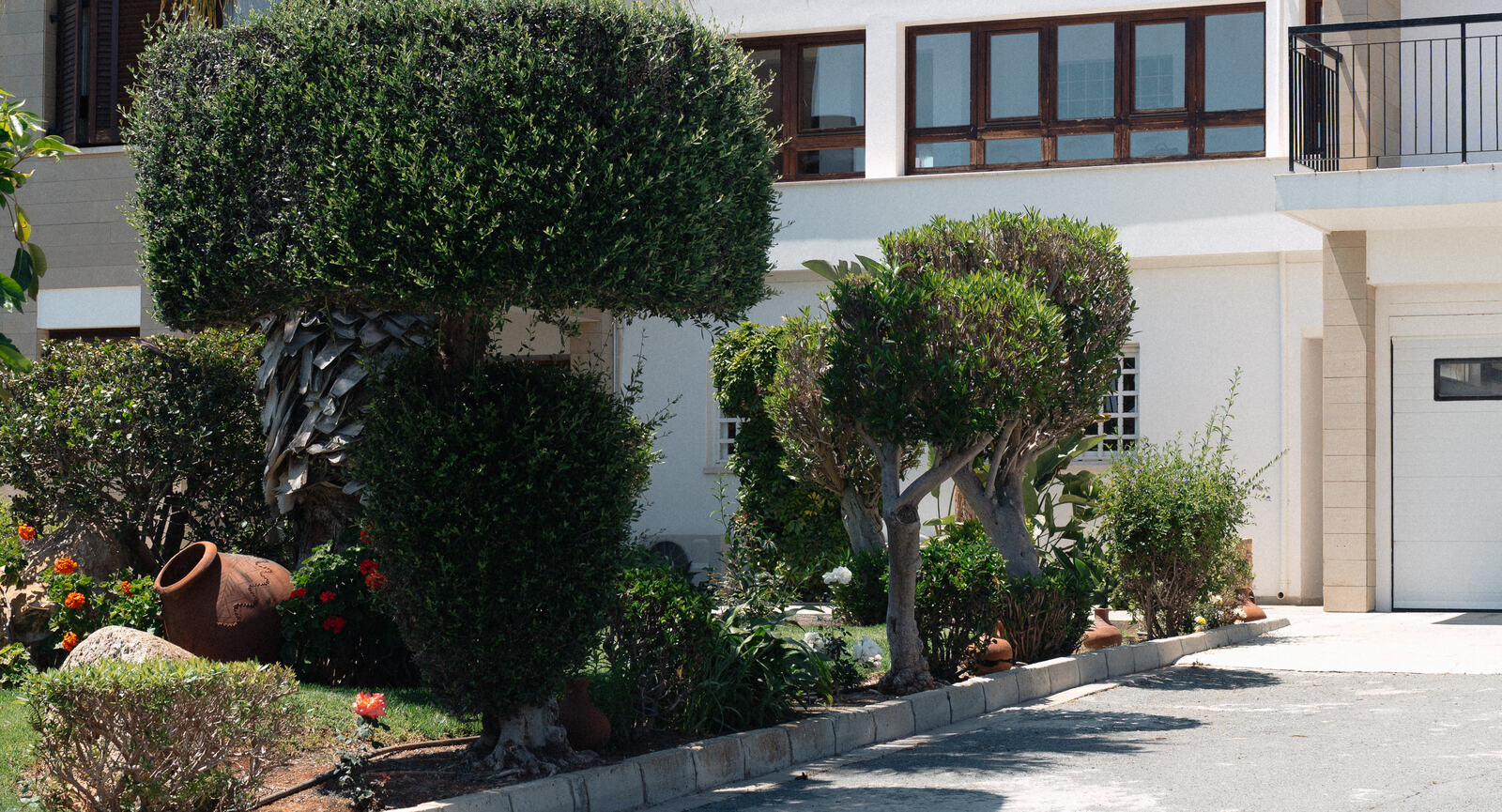 Holiday Let Management Company vs Self-Managing Your Cyprus Rental: The 2026 Owner's Guide